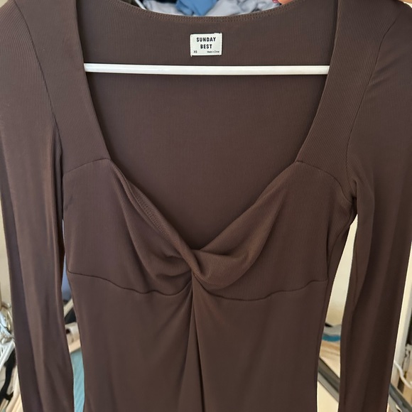 Aritzia Sundays best brown - size xs - Picture 2 of 4